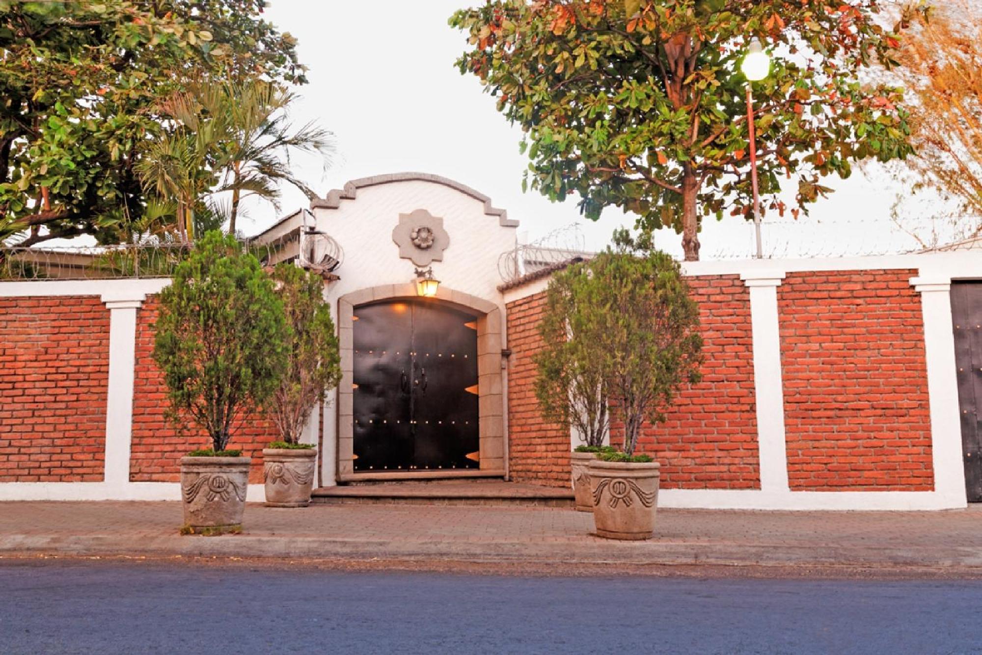Hotel El Almendro Managua Eksteriør bilde