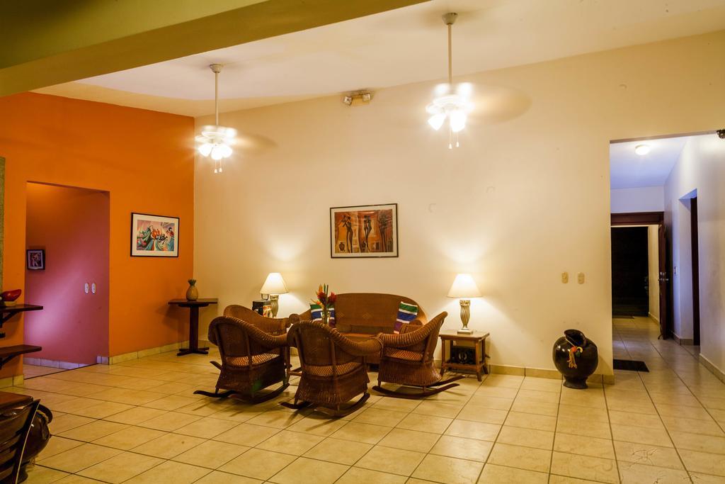 Hotel El Almendro Managua Eksteriør bilde