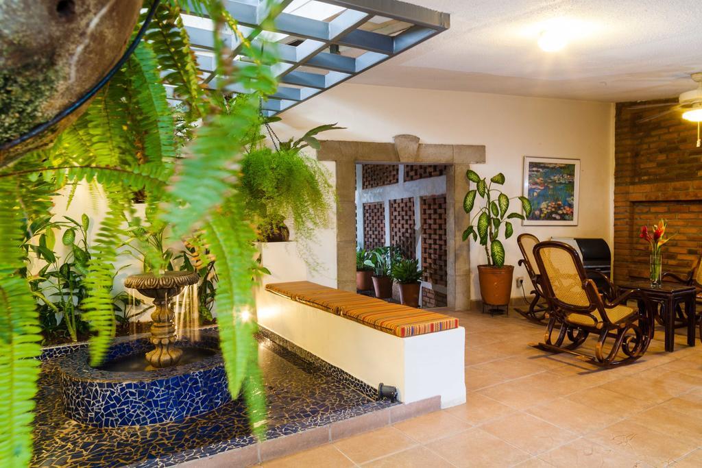 Hotel El Almendro Managua Eksteriør bilde