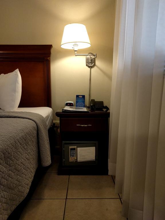 Hotel El Almendro Managua Eksteriør bilde
