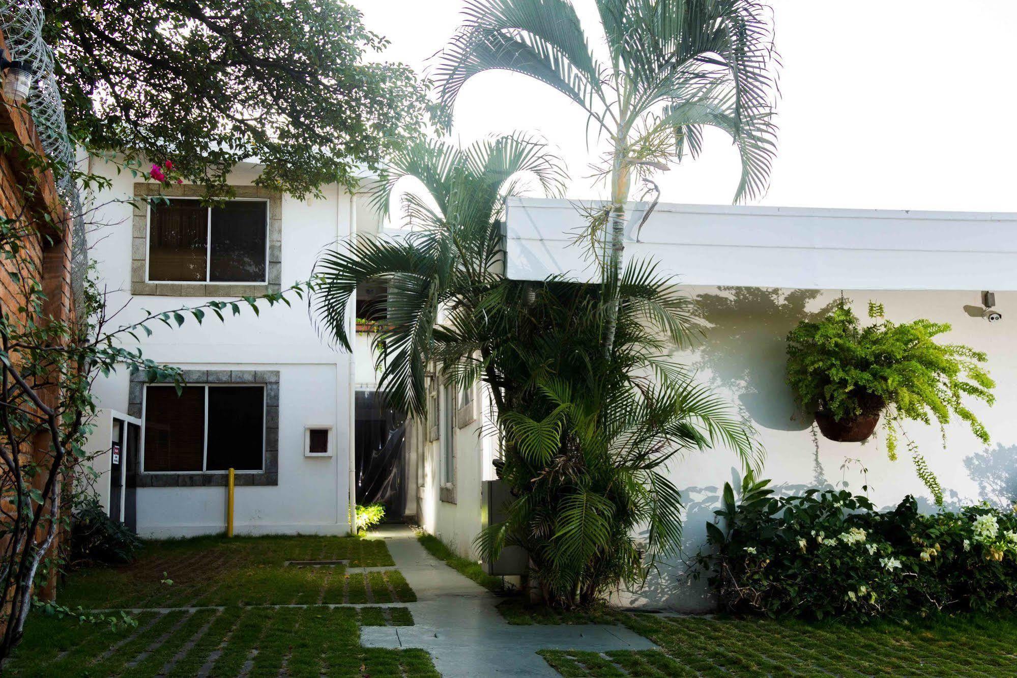 Hotel El Almendro Managua Eksteriør bilde