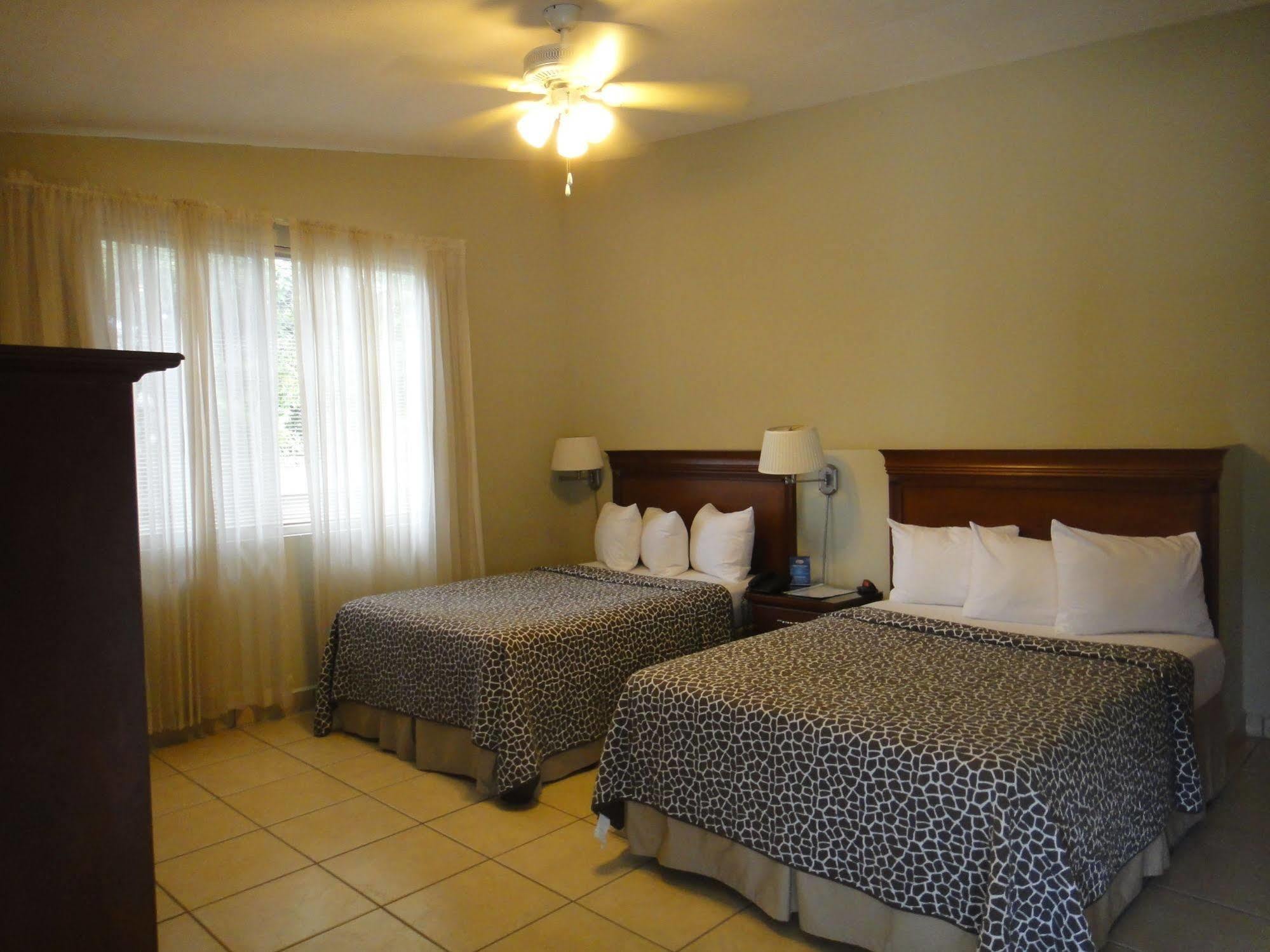 Hotel El Almendro Managua Eksteriør bilde