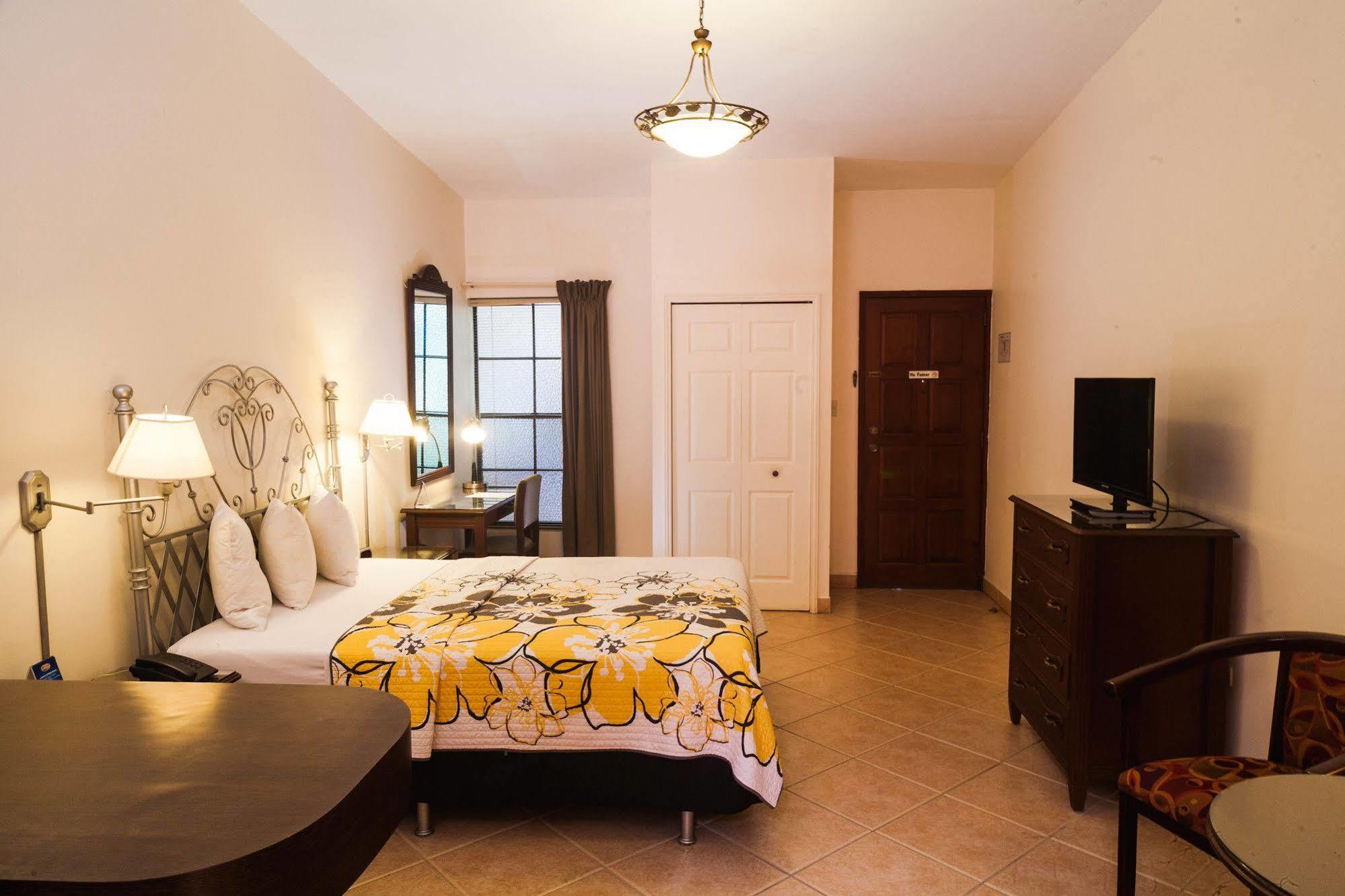 Hotel El Almendro Managua Eksteriør bilde