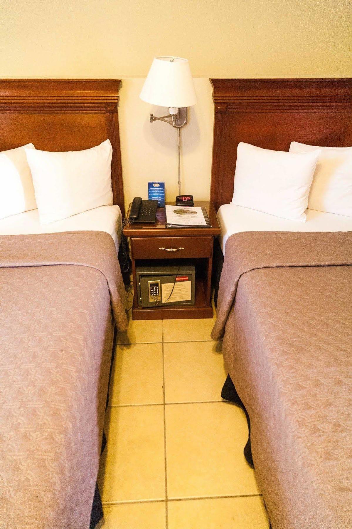 Hotel El Almendro Managua Eksteriør bilde